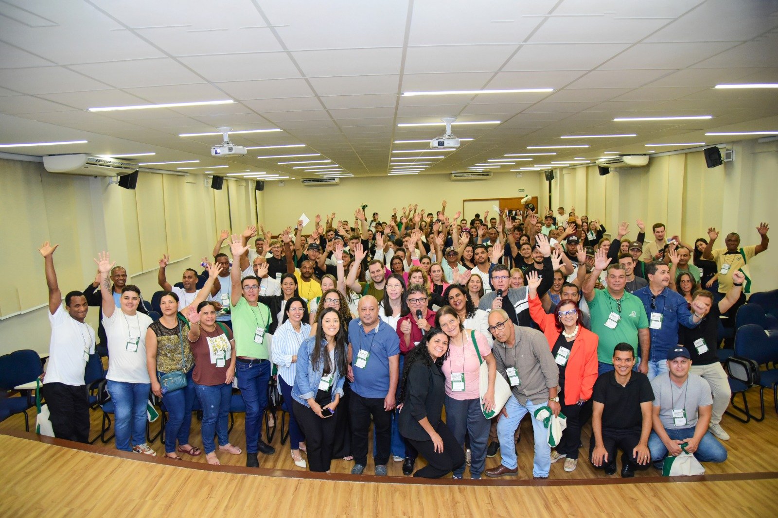 TRABALHADORES REJEITAM PROPOSTA DA CONVENÇÃO COLETIVA E AUTORIZAM CONTINUIDADE DAS NEGOCIAÇÕES EM ASSEMBLEIA GERAL